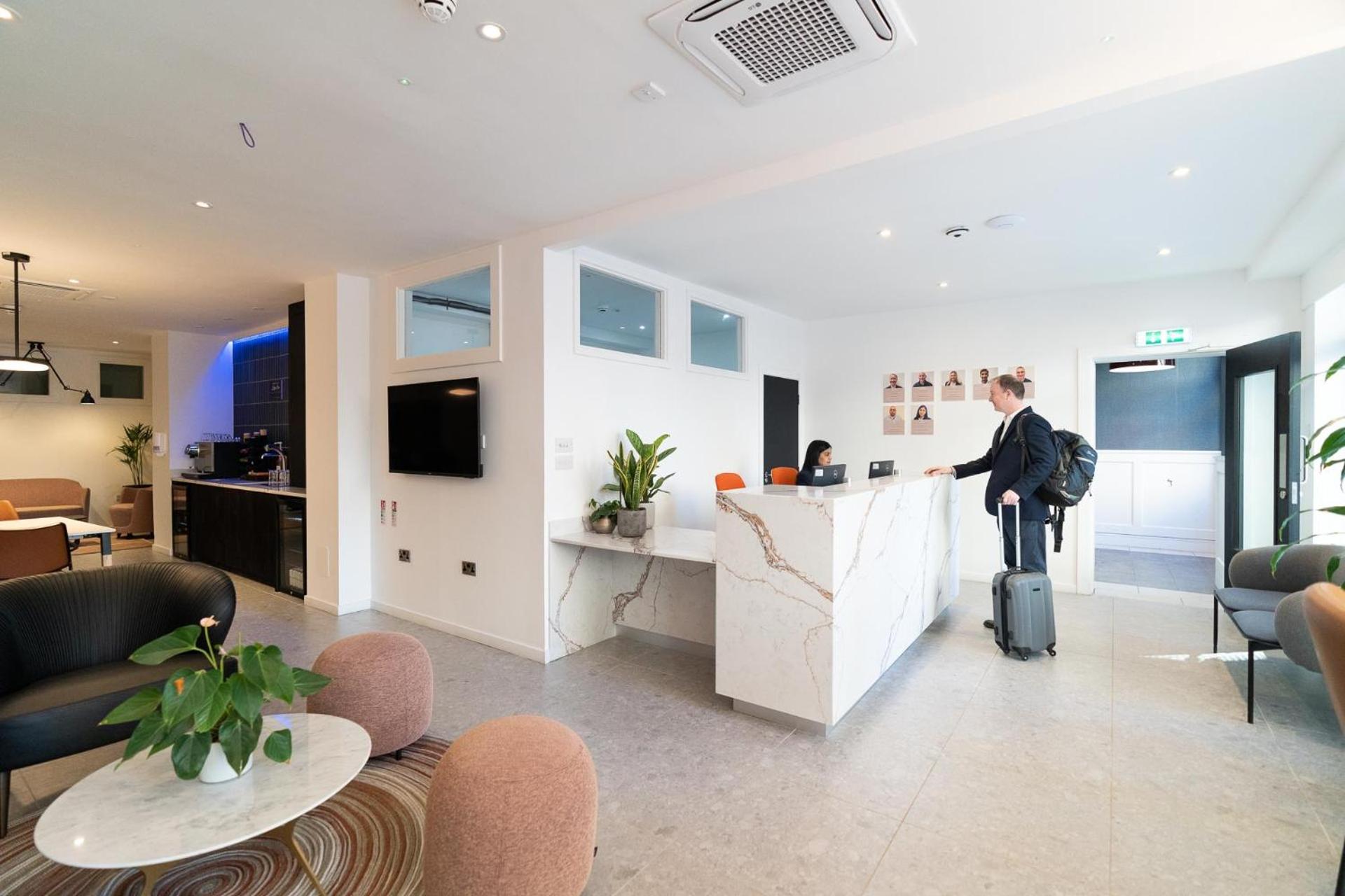 Premier Suites Edinburgh Fountain Court Bagian luar foto