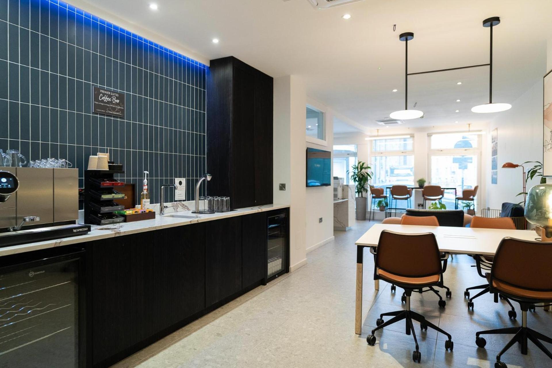 Premier Suites Edinburgh Fountain Court Bagian luar foto