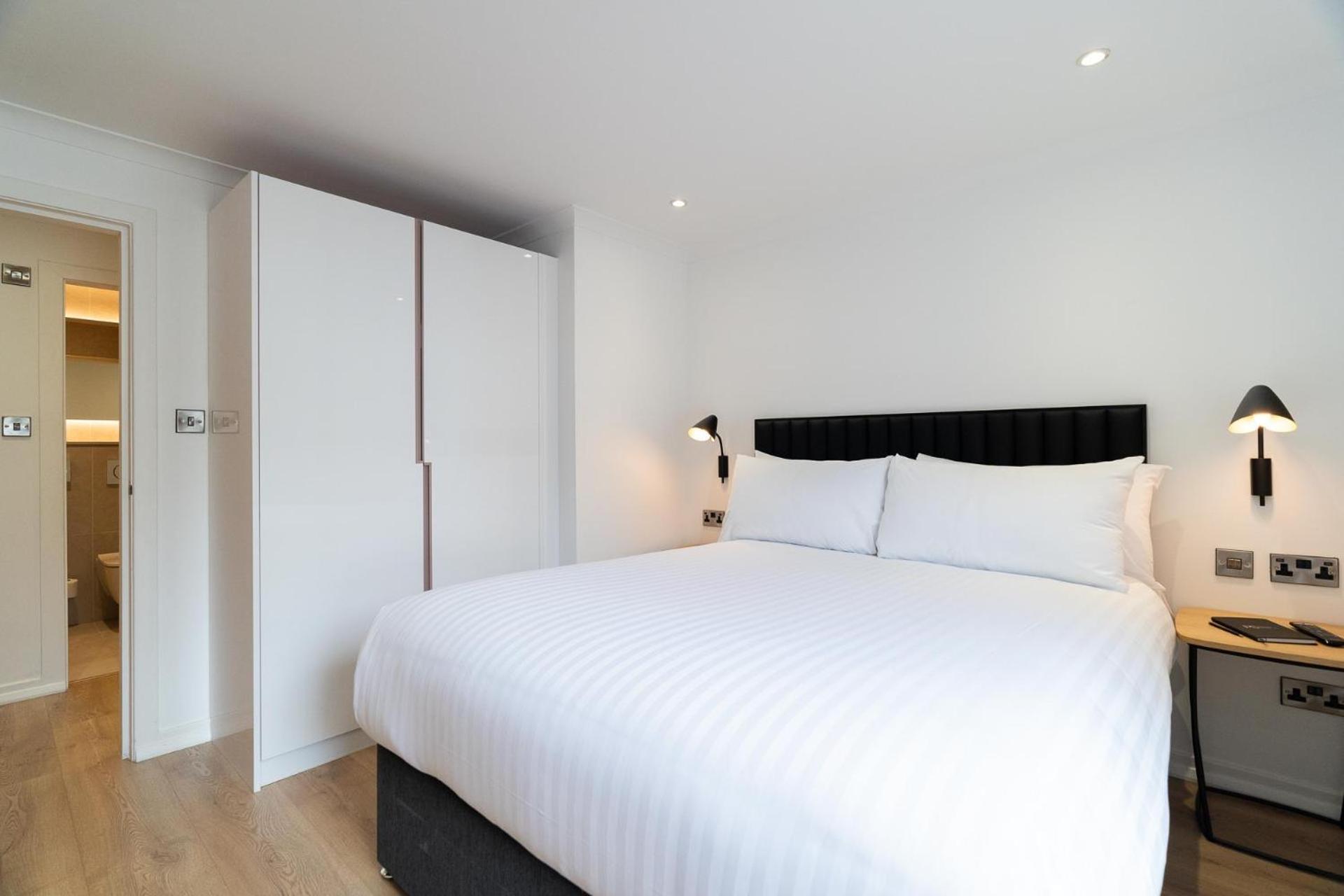 Premier Suites Edinburgh Fountain Court Bagian luar foto